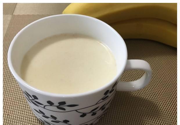 分泌|34岁宝妈因常吃一“零嘴”,每天产奶2斤,妇科医生:方法不错