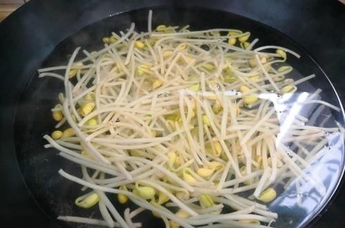 补充蛋白质|便秘最怕这菜，一周吃2次，排出宿便，告别大肚腩，瘦出小蛮腰