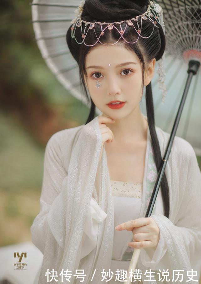 浅色系|谁说汉服很厚重那些仙气飘飘的浅色系汉服,轻盈又飘逸