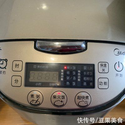 不加油和水的电饭锅煨鸡