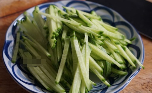  香肠|这菜是“小人参”，1块一斤，鲜嫩美味，我家三天两头吃