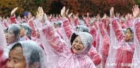  胡子|吉尼斯世界之最：最后的女子一次能舔32次，网友：怎么做到的？