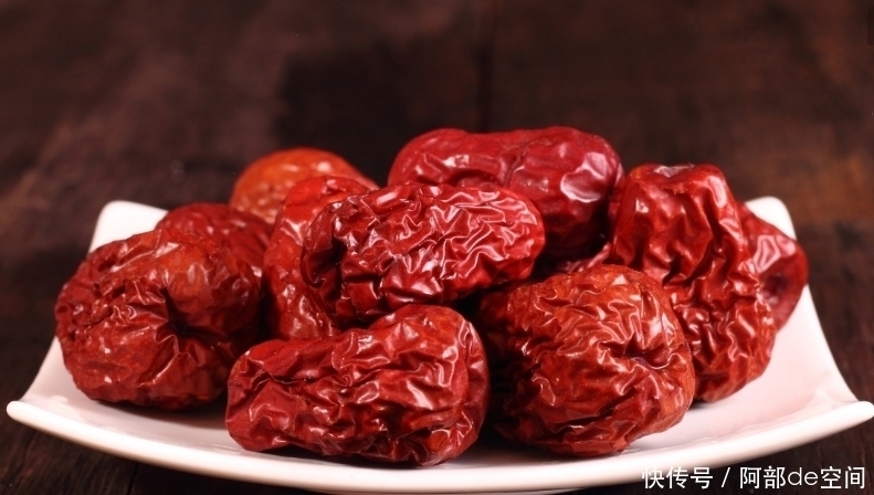 血糖|红枣和它煮粥吃,每天一碗,血糖降了皱纹少了,皮肤细腻又光滑!