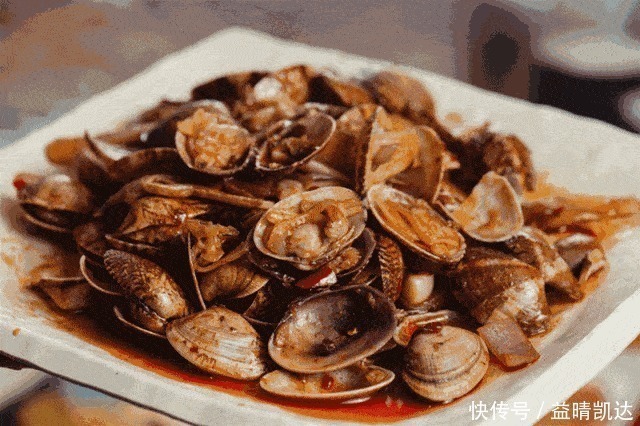 辣炒花蛤|洗花蛤时，万不可加盐吐沙渔民牢记一个土方法，花蛤疯狂吐沙