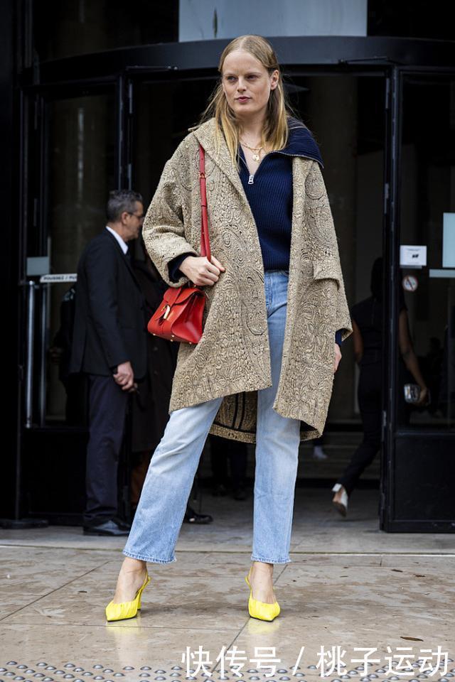 翻领毛衣的潮流风刮来了,爷爷衣柜里的毛衣都想偷着穿,时尚百搭