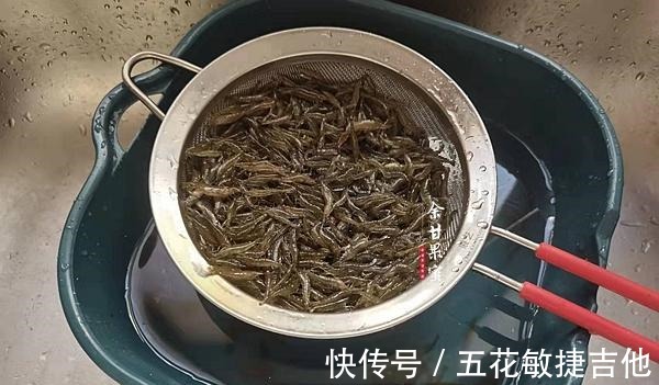 这饼可香了，食材简单营养全面，三分钟出锅上桌，早餐正合适！