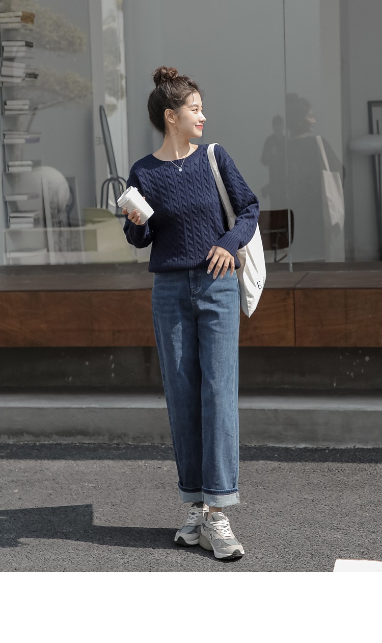 小姐姐|冬季穿搭还是“毛衣”赢了,买基础款就够,懂搭配照样赢得好气质