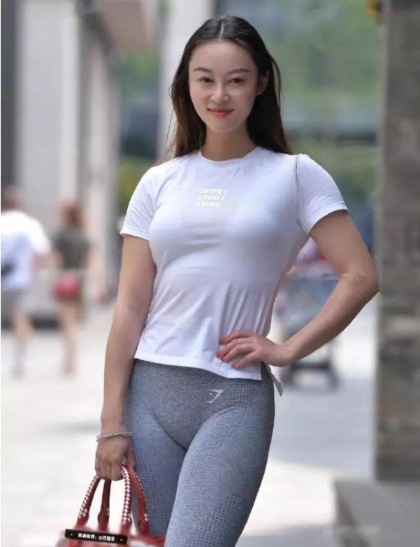 充满|打底裤充满无限活力,优雅显瘦有气质