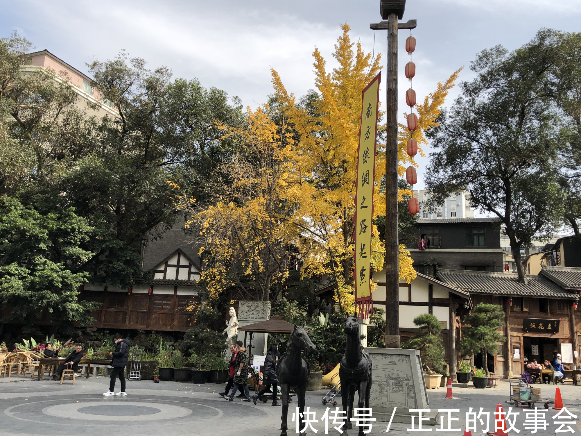 批发|荷花池市场里藏着一条古色古香的街道，精美堪比古镇旅游区