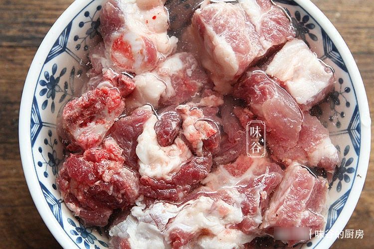 营养|天冷了，小米别只会熬粥，蒸一蒸软糯鲜香，营养全面，老少都爱吃