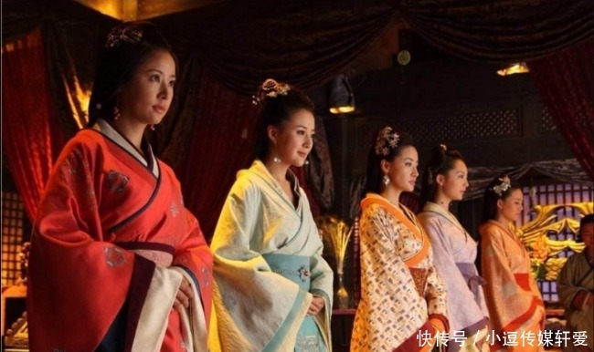 受伤|博物馆展出明朝耳环,背后带长弯钩极易受伤,设计意义你想不到