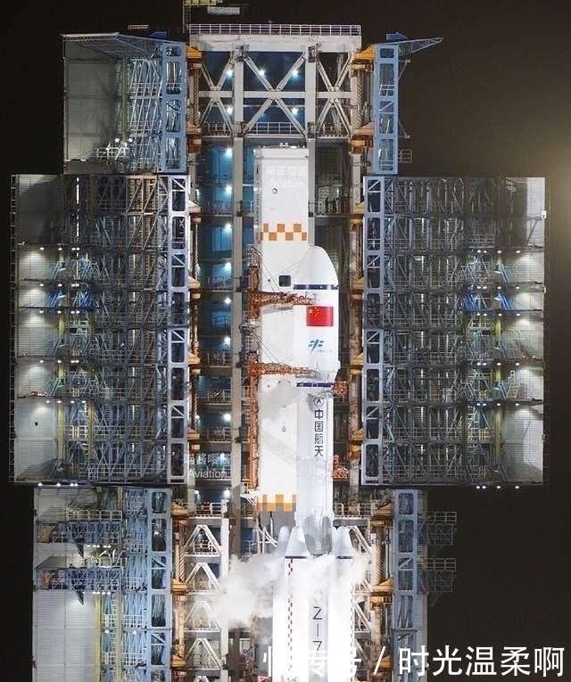 飞船 2次推迟发射之后,中国天舟二号成功升空,天和机械臂将捕获飞船