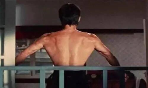 泰森|拳王泰森为何说李小龙是“杀手”,看他的训练方法,你就全明白了