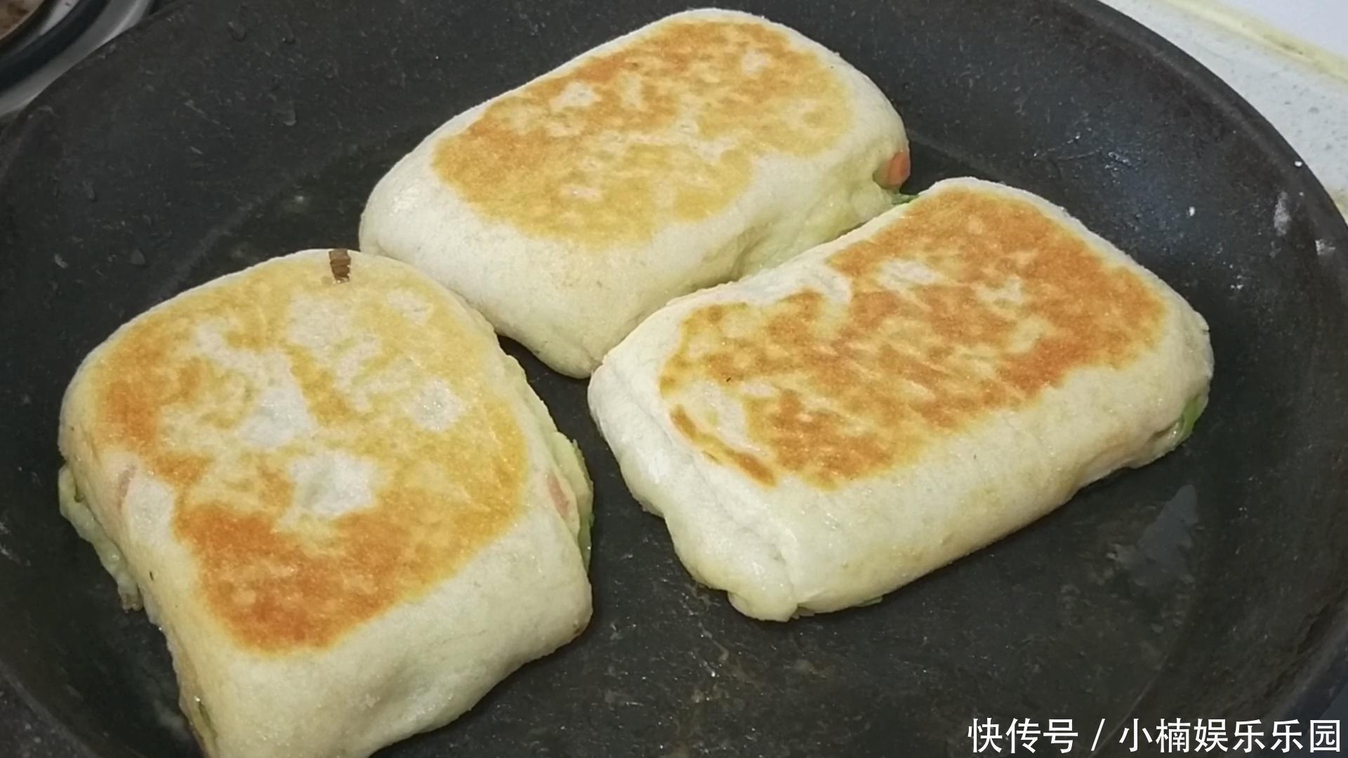 早餐饼又出新做法，比包子馒头都好吃，我家一周吃三次，太香了