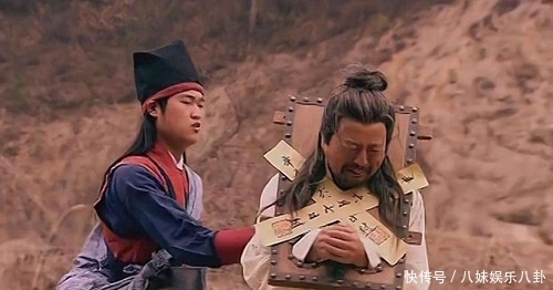 退位|武则天退位后群臣欢呼，唯有一功臣痛哭：一年后，没哭的人都死了