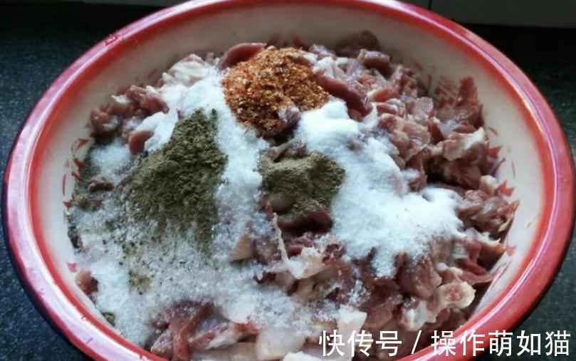 灌香肠,别只会放盐放调料,掌握好6个细节,香肠鲜香好吃不长霉