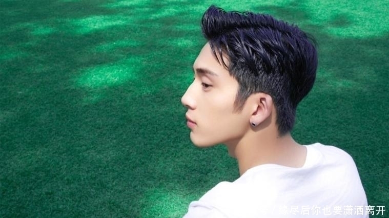 奶奶|出生28天后被遗弃,靠奶奶捡破烂养大,如今成影帝父母争相找上门