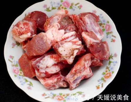 排骨焯水前要注意这点，多加这一步，保证脏东西和血水全跑出来