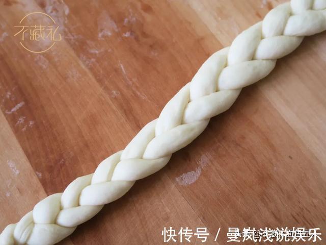 面团|不加黄油的双重奶酪包，从揉面的那一刻起就奶香四溢了