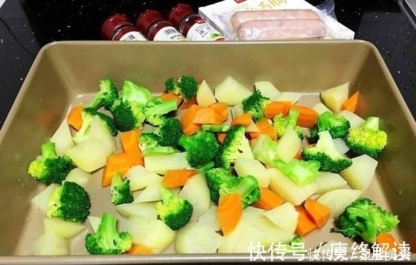 乌黑|女人常吃这种“碱性食物”不但嘴巴不臭，头发乌黑，连皮肤也变嫩