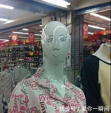 |搞笑gif段子:比奔驰宝马还霸气的车队有木有