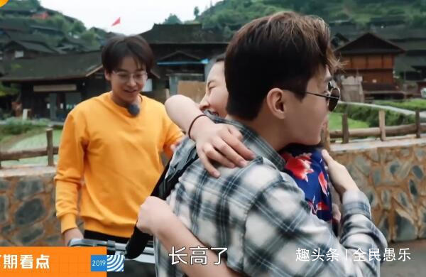 刘宪华回归给大家带礼物，透露离开蘑菇屋的原因，黄磊忍不住夸他