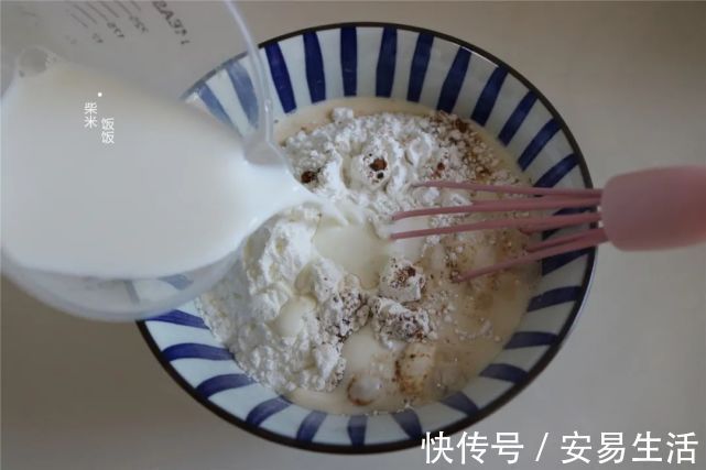 糯米粉|年糕的家庭做法,好吃没难度,奶香软弹不黏牙,越吃越喜欢