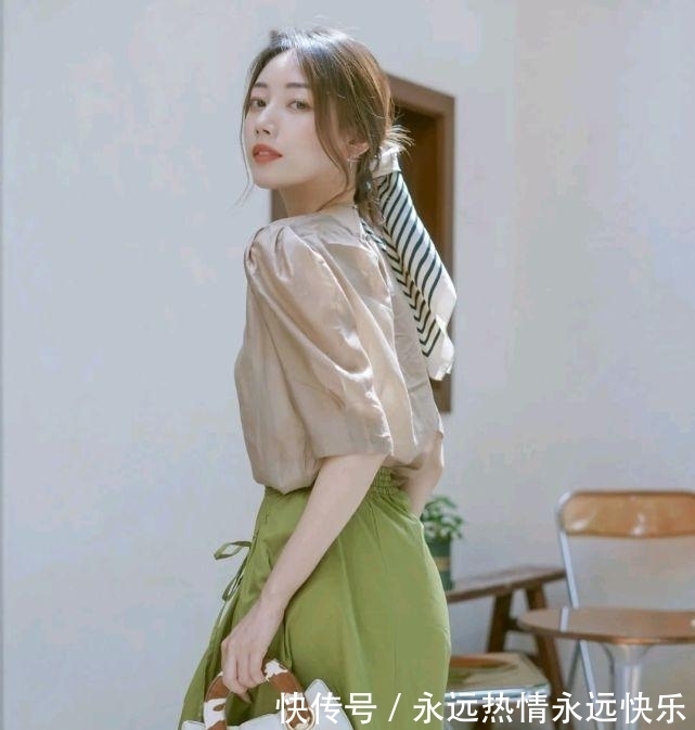 穿搭|想要穿出高级感,就不要胡乱搭配,尤其是服装的配色