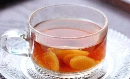 月经不调|女人月经量少，最好少吃这4种食物，可能会加速卵巢衰老！