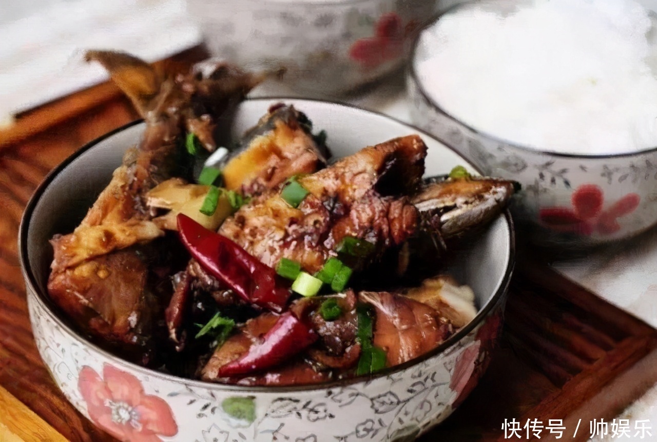 女性担心自己老太快,要多吃三种美食,补充营养,好处多多