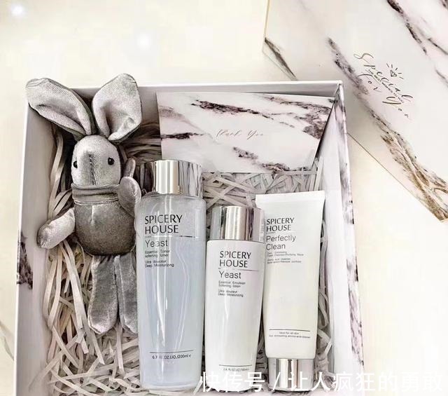 美肤 坚持健康护肤理念,开启芳香世家美肤新篇章!