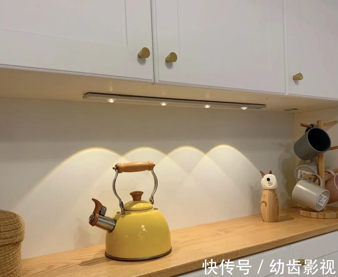 装修|三无装修“一穷二白”?她家102㎡穷装简约风,越住越舒适