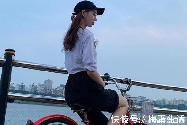 漫画腿|韩国性感空姐,长得美身材棒,网友:漫画腿太抢镜了,真让人羡慕