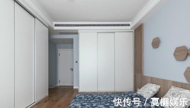 客厅|舍弃“客厅”,不买沙发,进门加隔断,这么装实用极了,晒晒全屋