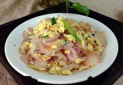 青椒蒂|洋葱和此物一起炒,等于“血管清洁工”,软化血管,血管也通畅了