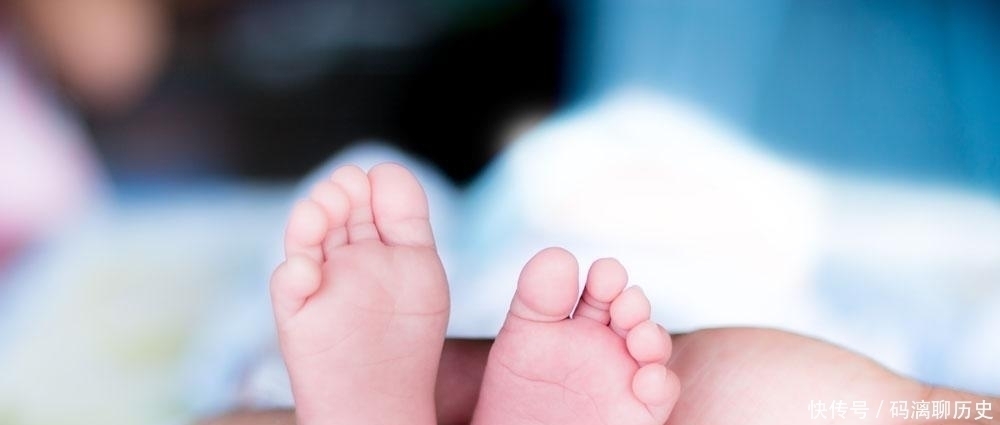 哺乳期不能吃什么,八种食物吃了就是在害宝宝