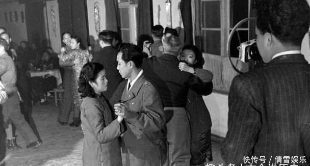 大校|解放军70位首任军长,唯有他没授将衔,本该中将,为何仅授大校?