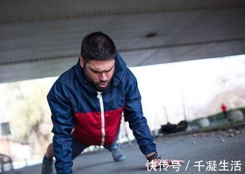骨骼|男人做俯卧撑，多少才算标准，经常做俯卧撑，能带来什么好处