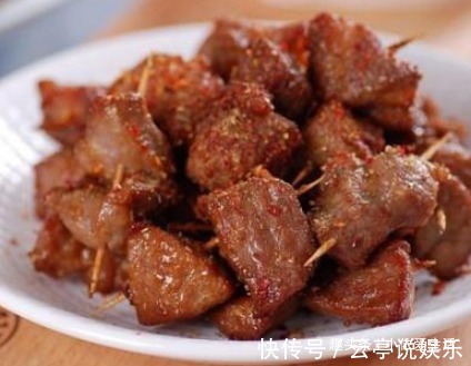 节后聚会教您几道下酒菜，荤素搭配，做法简单，待客很有面子