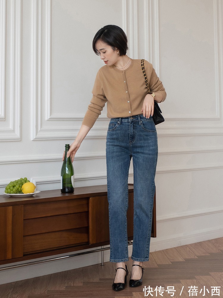 百搭 2022春季又流行牛仔裤,实用百搭又减龄时尚,买裤子前不妨看一看