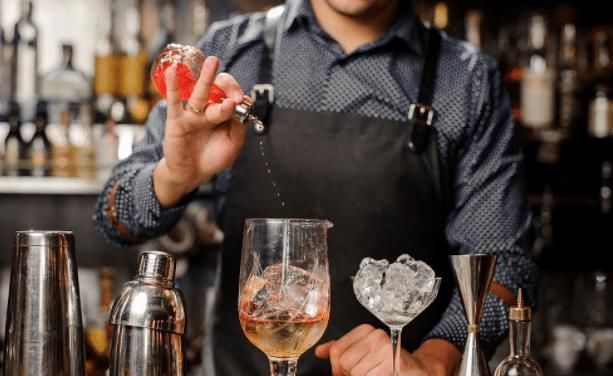 白色|夜店的冰块是透明的,而自己的冻的是白色的,原因只有一个