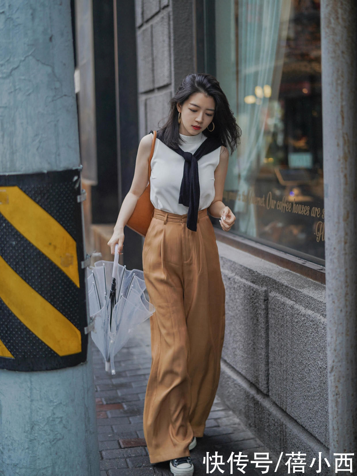 搭配|女人到了中年，放弃T恤搭配小黑裤！学三木博主这样穿，高级气质