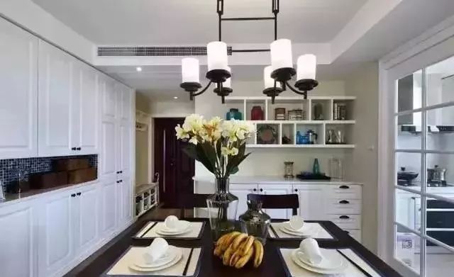 玄关|门口只放个鞋柜好浪费!装一个柜子实用得很!