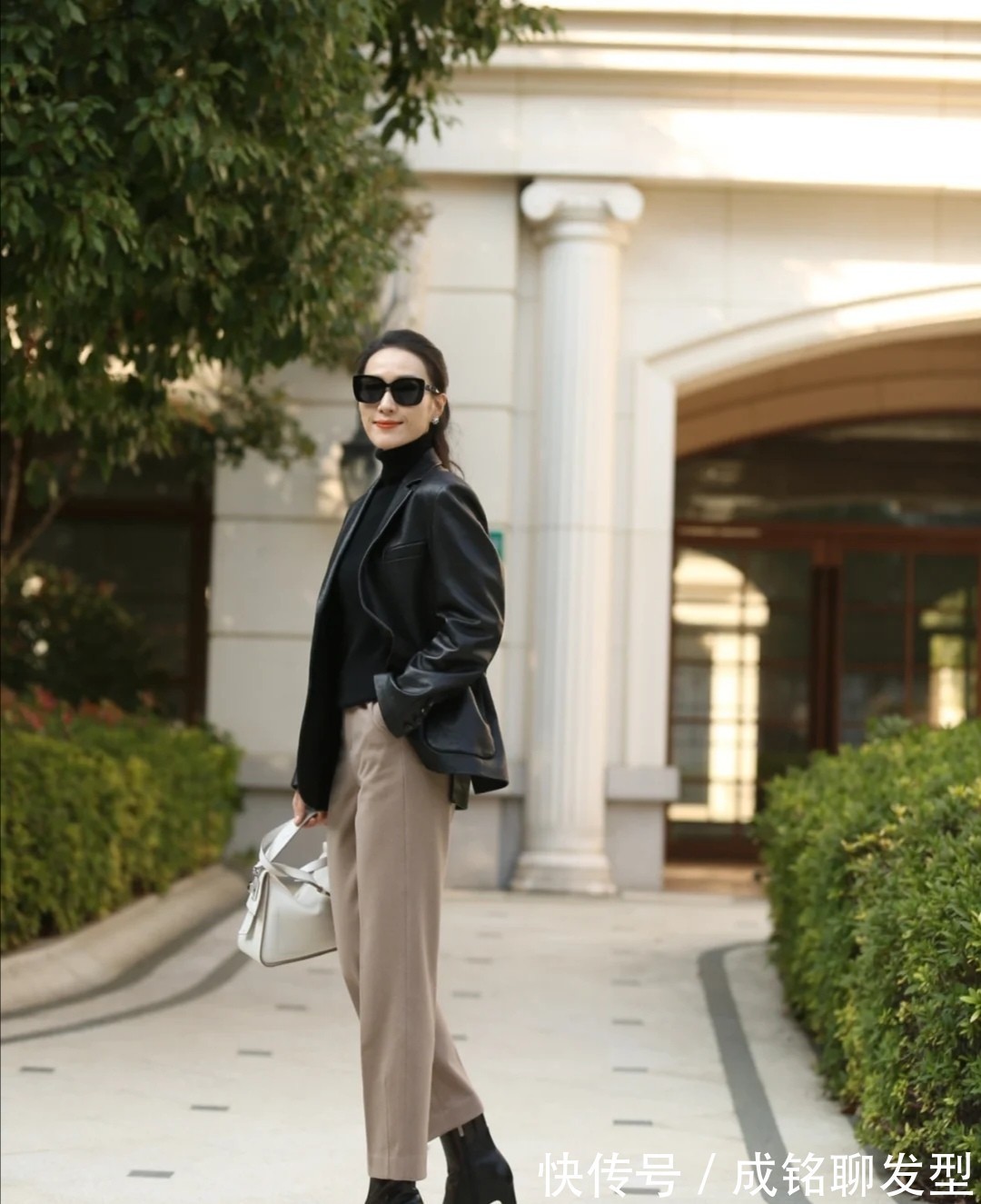 裤装 这才是40岁的女人最高级的装扮!简约大方又时尚,显瘦又显气质