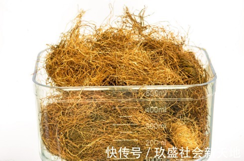 老伙计们|大爷告诉你:高血压患者生活中避免做这几件事,血压慢慢稳下来