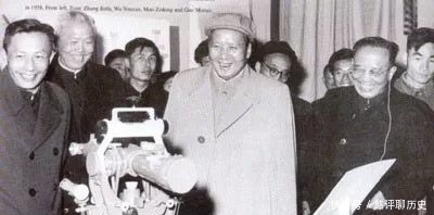 看不起|你凭什么看不起郭沫若?