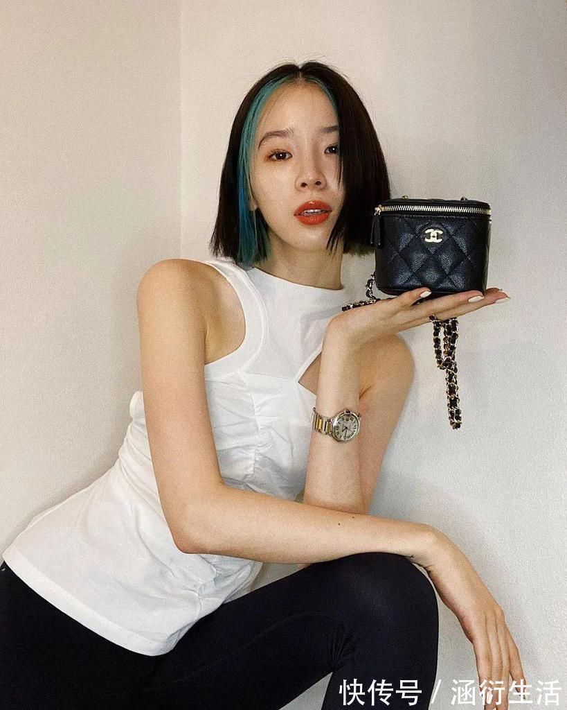 秃头|“爆顶染”赵小棠一夜吸赞十几万!丑哭亿万网友的秃头发型,怎么就火了?