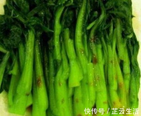 西梅|女性不愿老太快,要多吃3种食物,补充营养,身体棒棒哒!