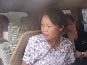 天差地别的王小丫和草帽姐一个低调无冕之王,一个浮夸遭人唾弃