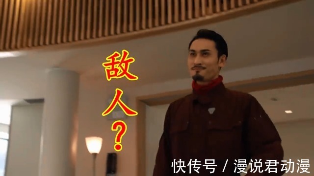 形态|特利迦剧场版:四位巨人混战,泽塔红眼黑化,或是赛雷布洛回归